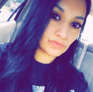 Meet your Posher, Sonia